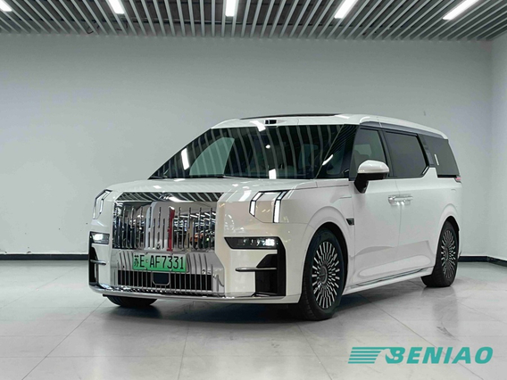 2024 Zeekr 009 Transmission int&eacute;grale 108kWh blanc