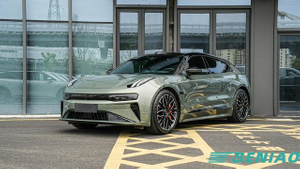 Zeekr 001 Long Range EV Luxury Car
